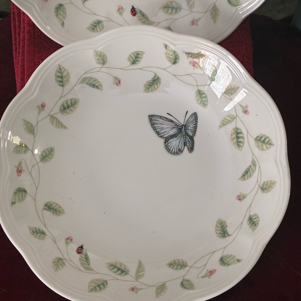 Lenox Butterfly Meadow by Louise La Luye 8.5” Serving Bowl set of 2 - Picture 2 of 3